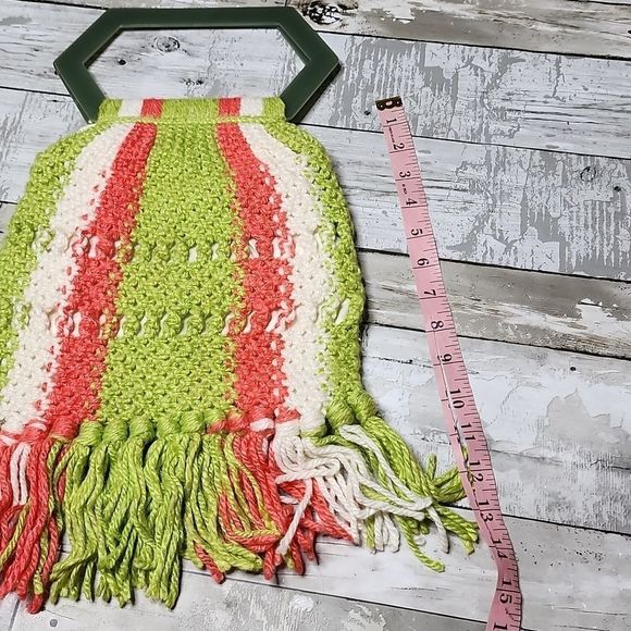 Vintage macrame watermelon hard handle wrist bag - Picture 5 of 6
